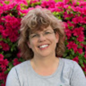 Meet your Posher, Suzanne